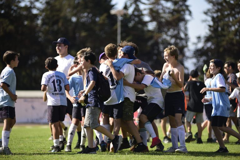 SSCC Manquehue obtuvo la doble corona el segundo semestre del Honor Fútbol Soprole UC