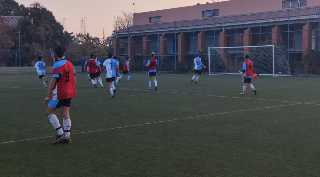 SS.CC Manquehue e Instituto Hebreo se ponen al día en el Fútbol Soprole UC