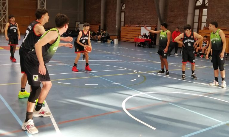 Así marcha el Básquetbol Soprole UC a una fecha de terminar la fase regular