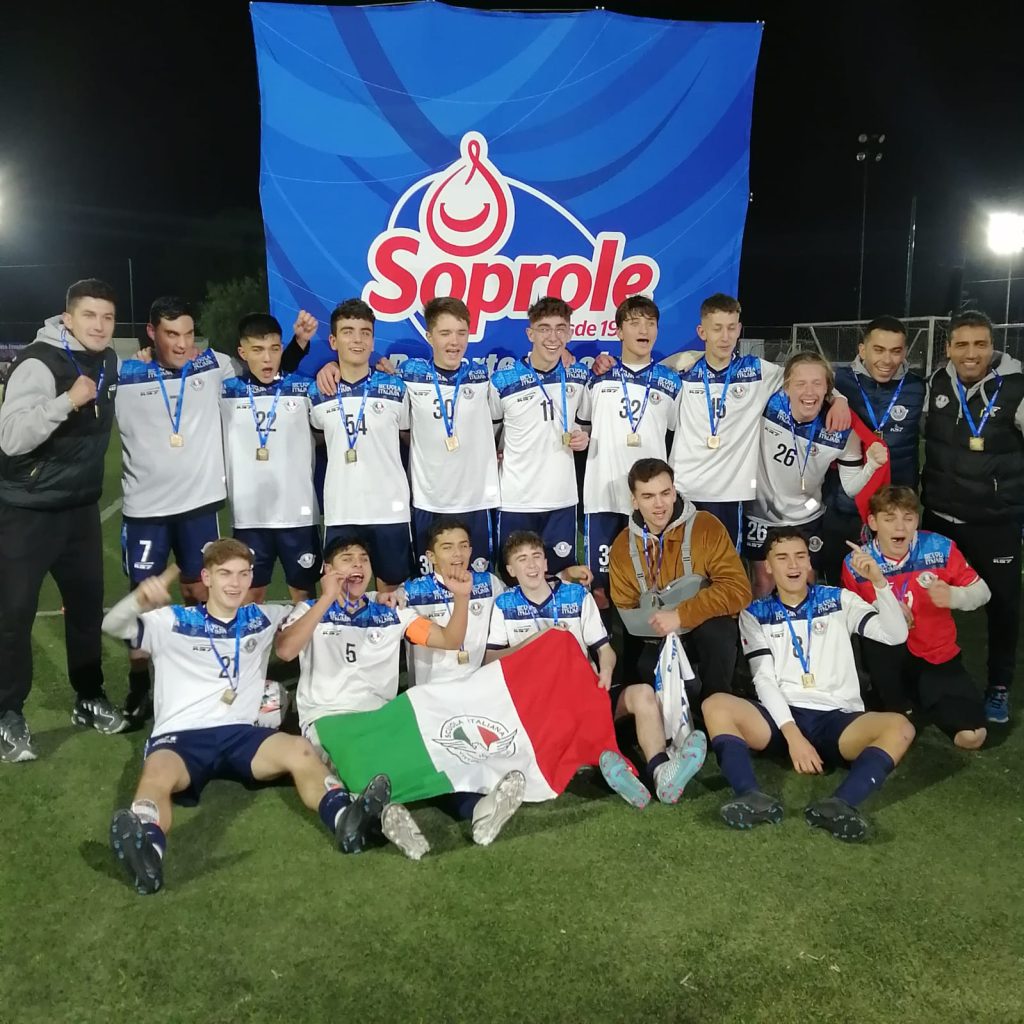 Scuola Italiana celebra nuevamente en el Fútbol de la Copa Soprole UC