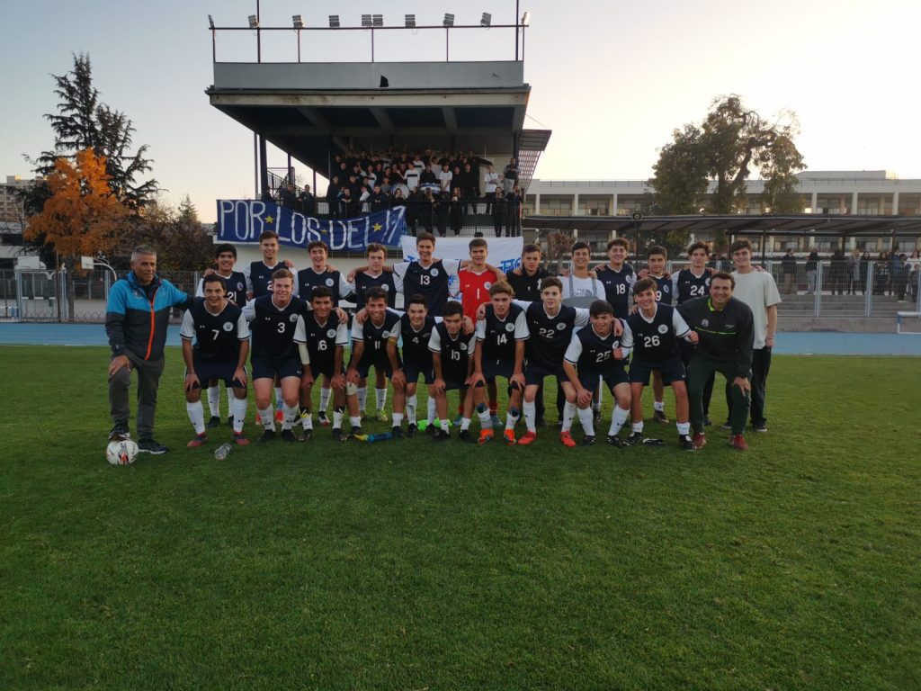 Everest y Saint George son los finalistas del Fútbol Honor Soprole UC