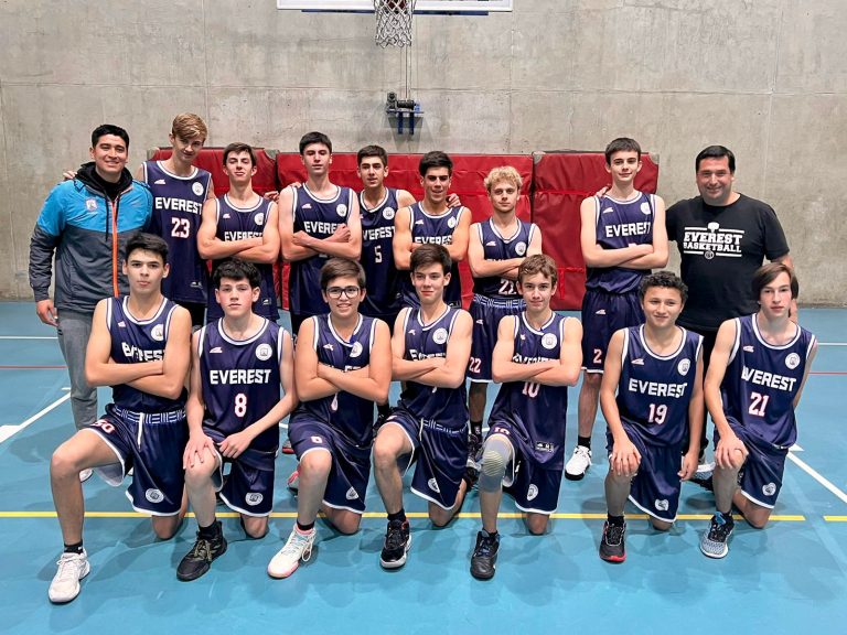 Everest derrotó a La Girouette y espera rival en la final del Básquetbol Intermedia Soprole UC