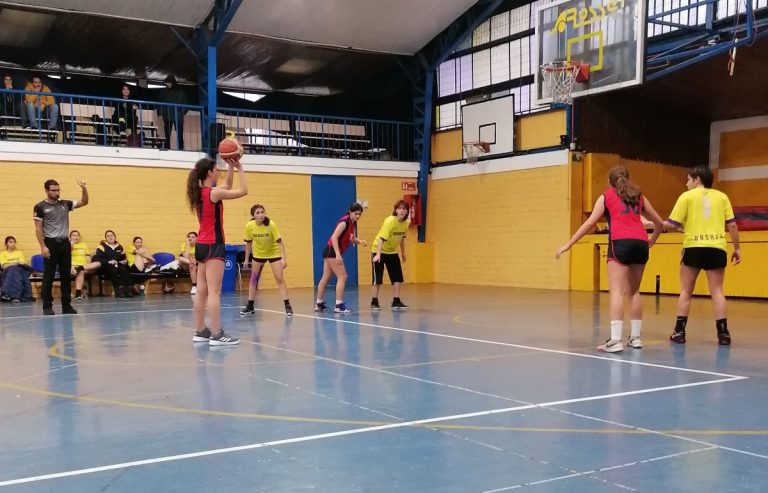 San Agustín y Los Andes definieron al segundo finalista del básquetbol Soprole UC