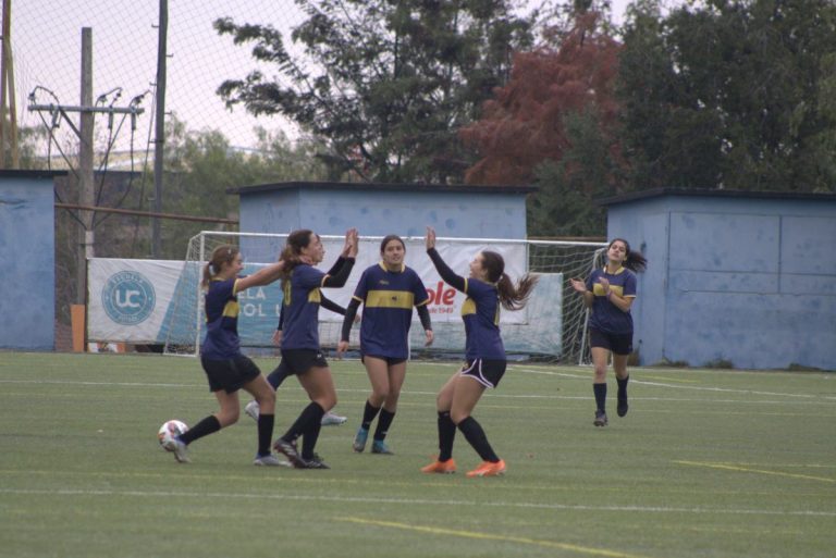 No hubo revancha y Saint George bicampeón en damas del Fútbol Soprole UC
