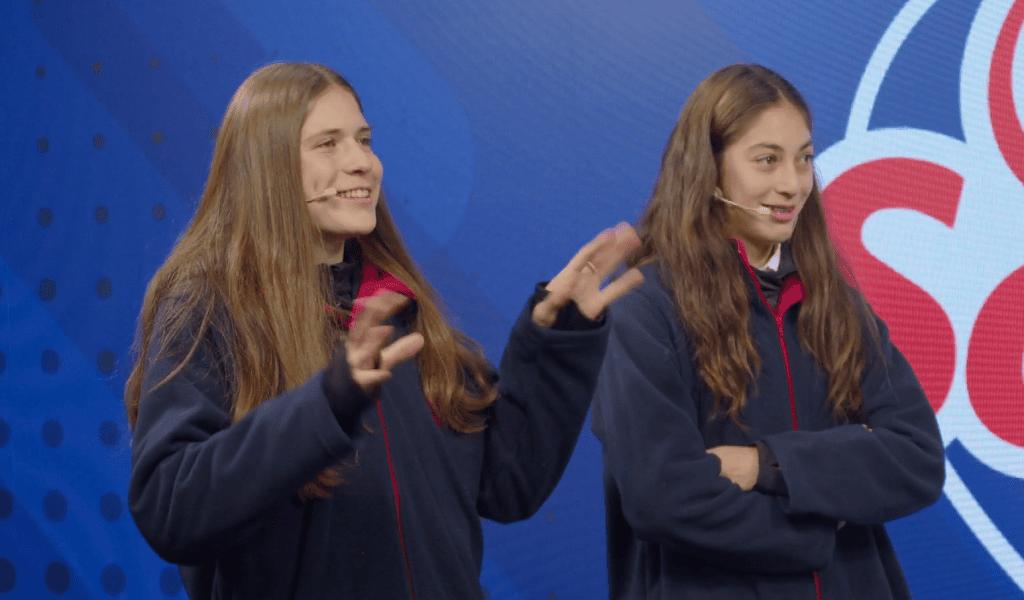 Las hermanas Philipps en Deportivo Escolar Soprole