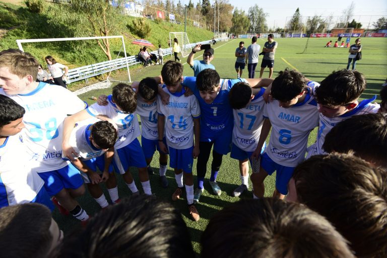 Fotos: Gran partido entre Mayor de Peñalolén e I. La Salle