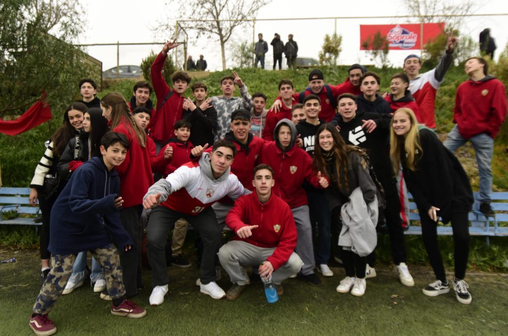 Lado B: ¡Sigue a Deporte Escolar Soprole!