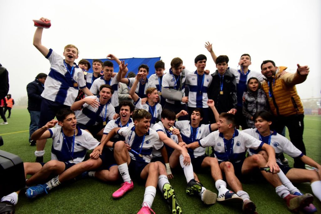 The Mayflower campeón Superior del Fútbol Ascenso Soprole UC