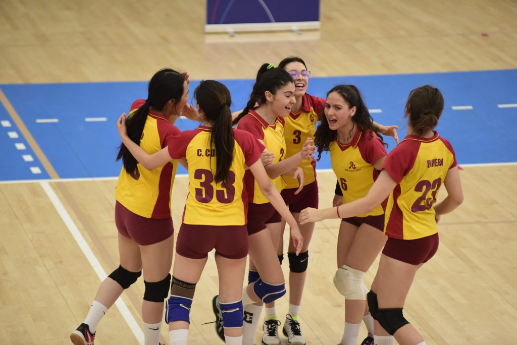 Vóleibol Soprole UC definió los cruces de semifinales