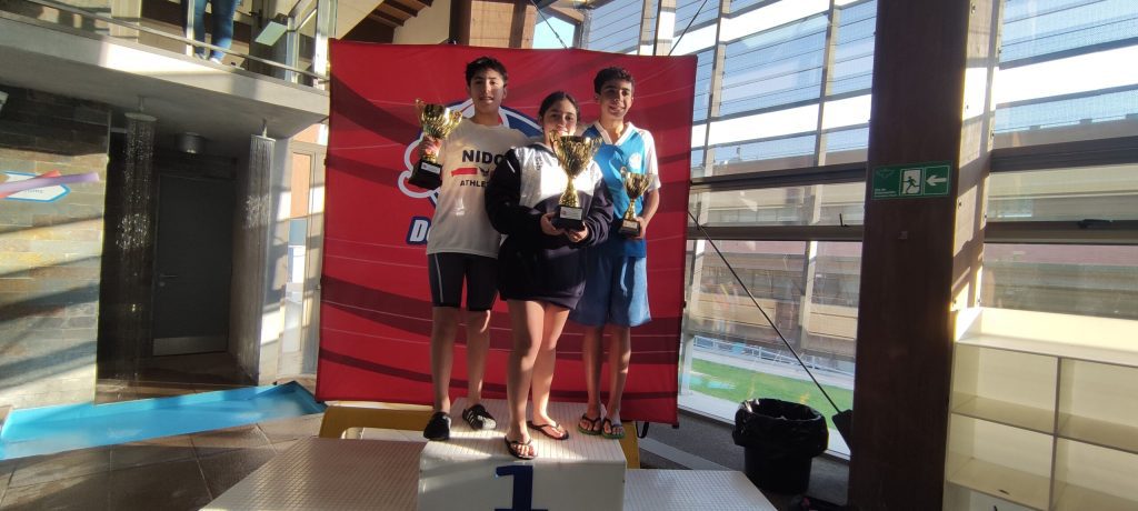 Mayor de Peñalolén campeón Clasificatorio de la Natación Soprole en RM