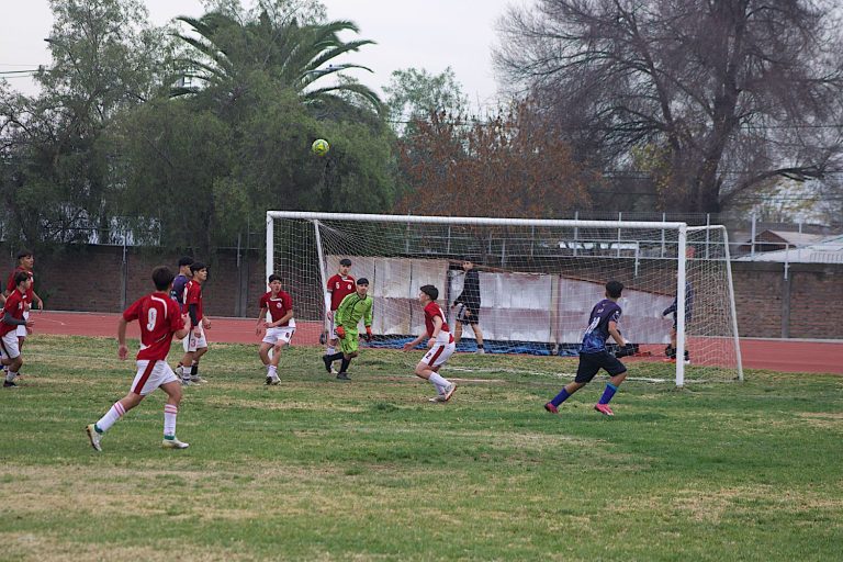 Proyeccíón del Fútbol Soprole UC espera por sus semifinalistas