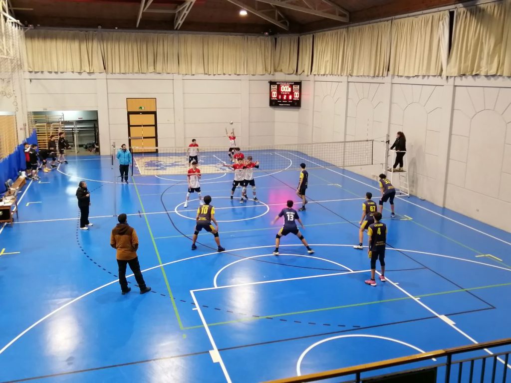 Vóleibol Soprole UC: Dulce revancha y el último campeón eliminado