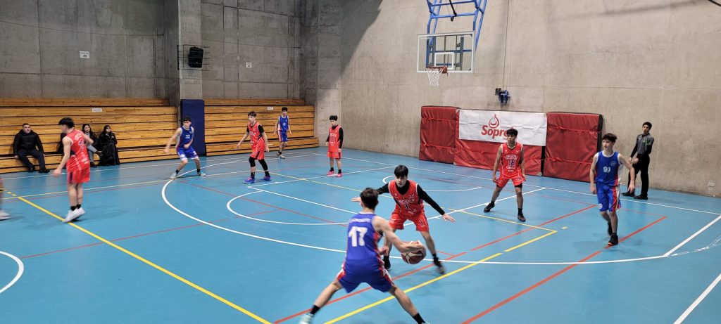 La Girouette vs Domingo Matte: partidazo en semis del Básquetbol Soprole UC