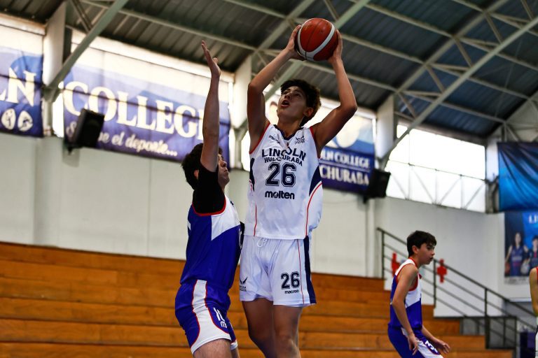 Se vienen las semifinales del básquet Soprole UC: repasamos los clasificados y cruces decisivos