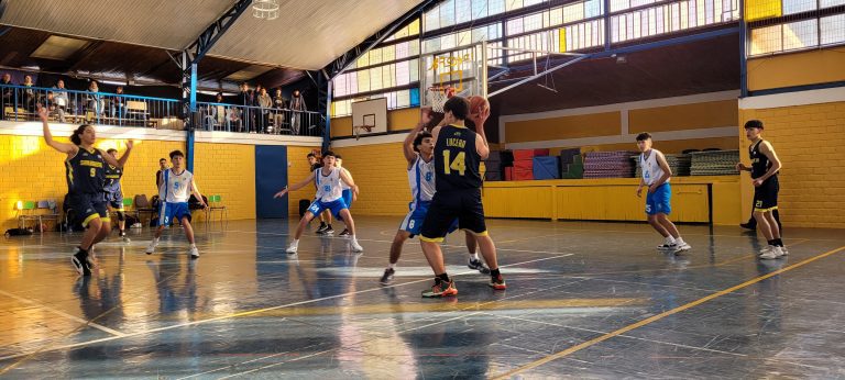 Se inicia el básquetbol Soprole UC