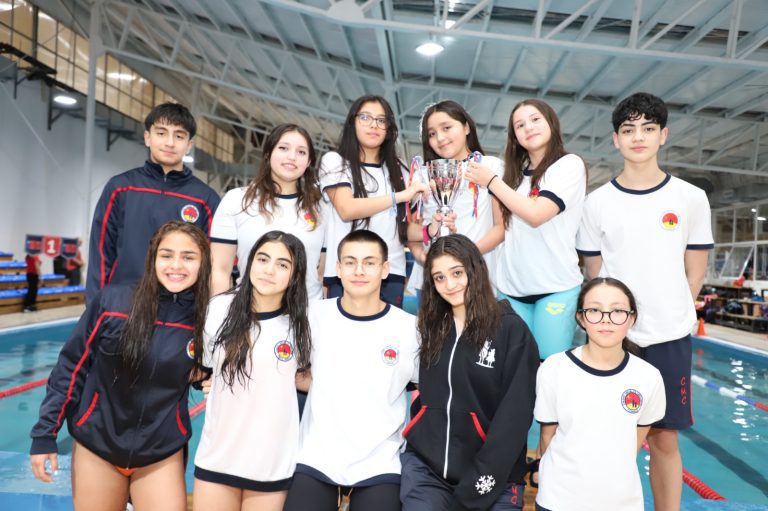 Miguel de Cervantes ganó la Natación Soprole en Punta Arenas