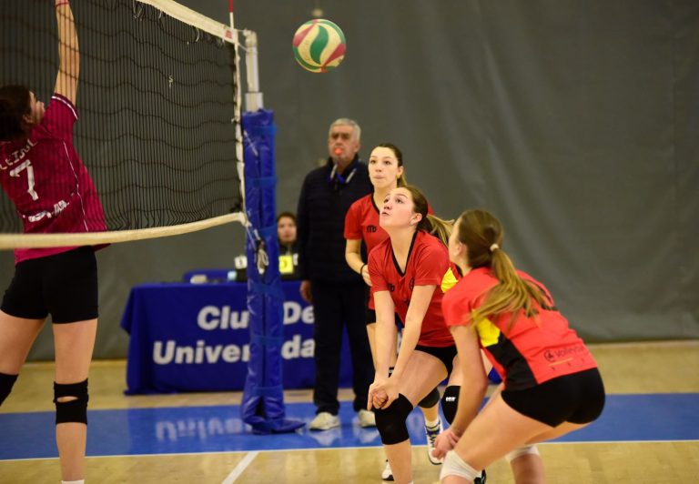 El vóleibol da el vamos a los torneos de Soprole Deporte Escolar 2025