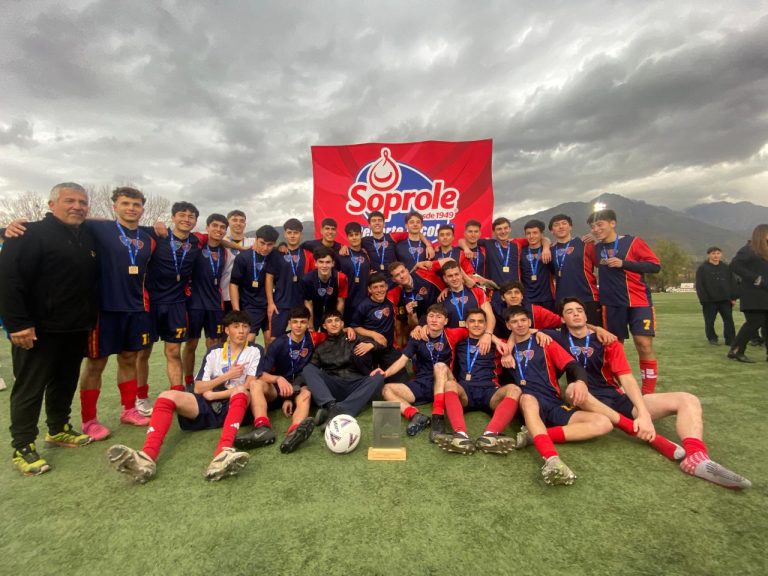 Estos fueron los colegios campeones del Fútbol Soprole UC este 2024
