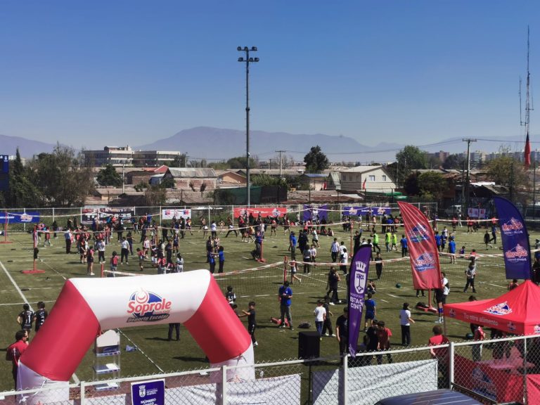Tras 10 años regresó el masivo de vóleibol Soprole a Estación Central