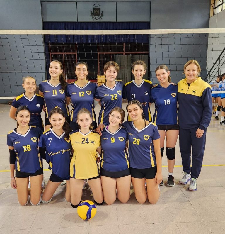 Grandes victorias en la fecha 3 del Vóleibol Soprole UC en el Ascenso Damas