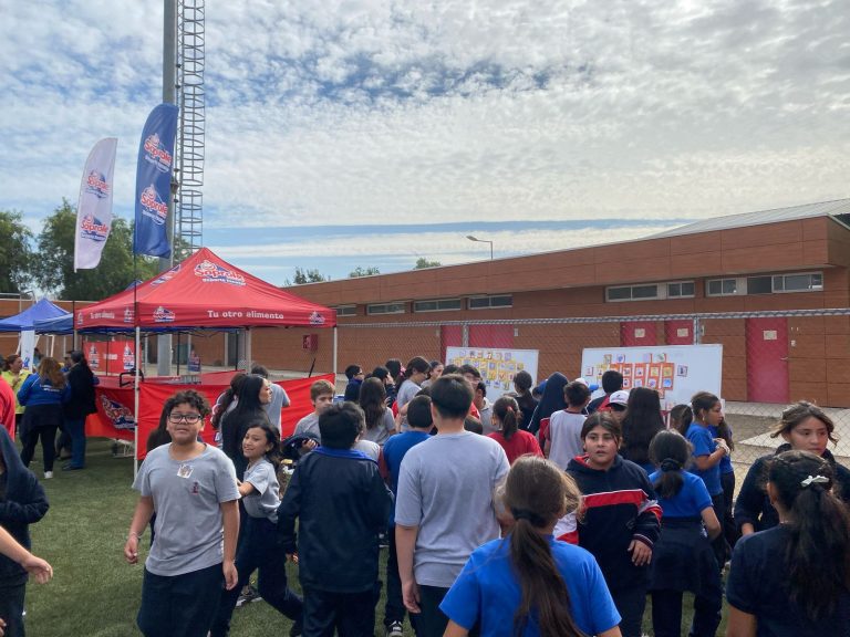 Más de 620 deportistas participaron en la primera fecha del Vóleibol Masivo Soprole