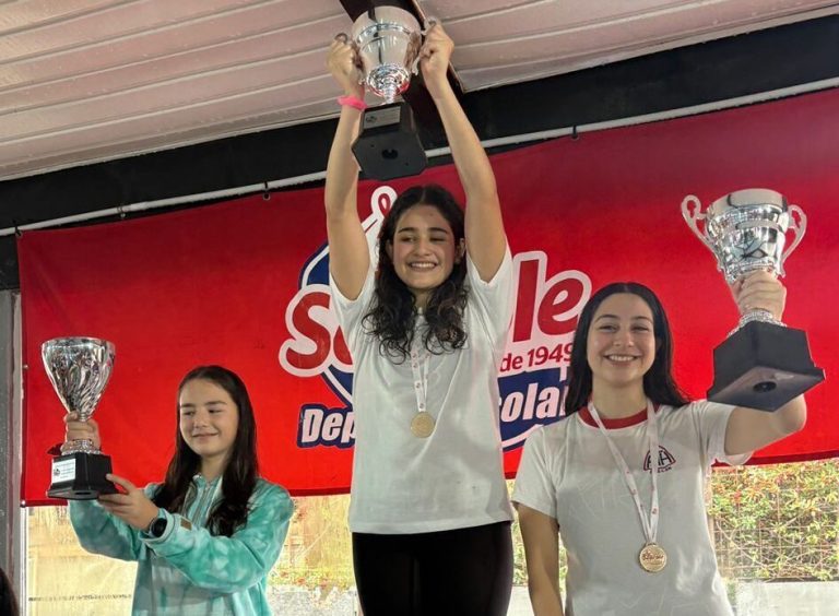 Conoce el podio y las mejores marcas técnicas de la Natación Soprole en Chillán