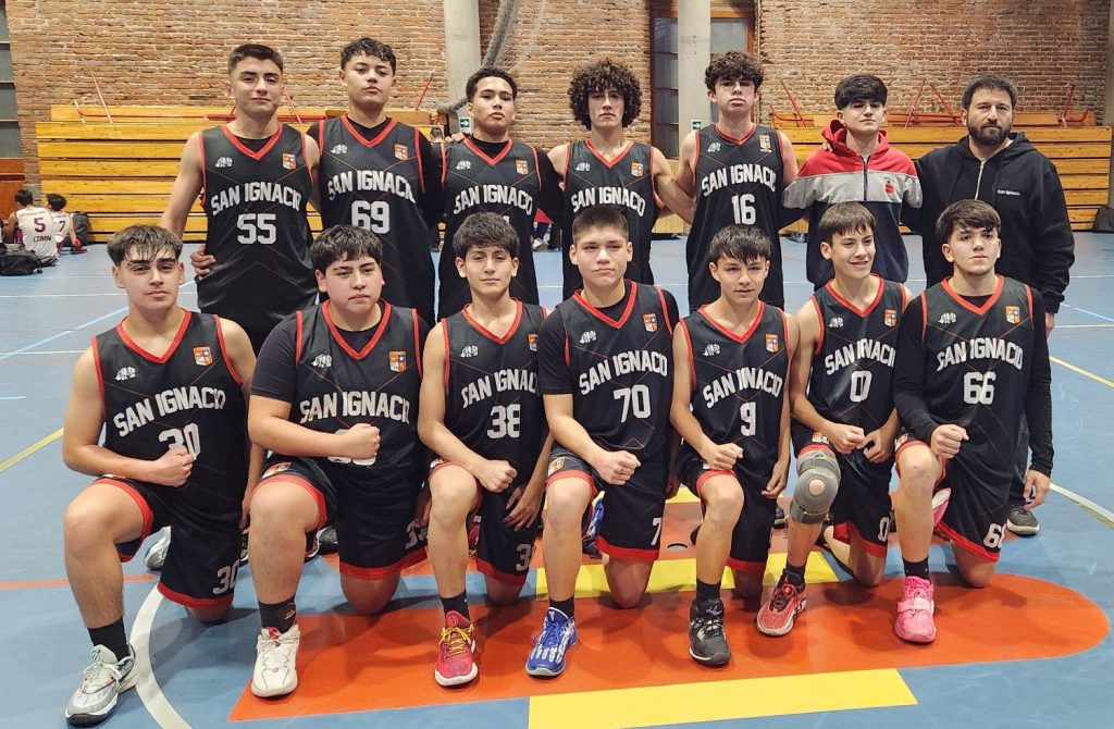 El invicto ilusiona a SIAO de cara a las semis del Básquetbol Soprole UC