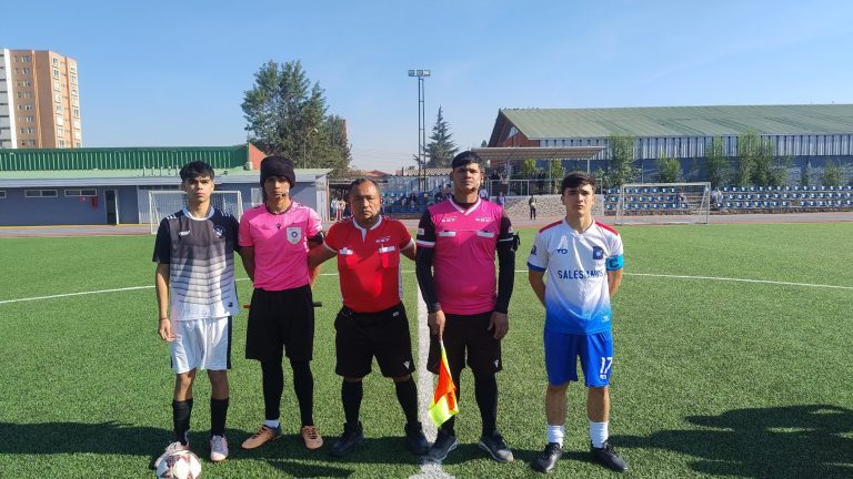 Fútbol Soprole UC: Un triunfo por lado en Don Bosco y clasificados a playoffs