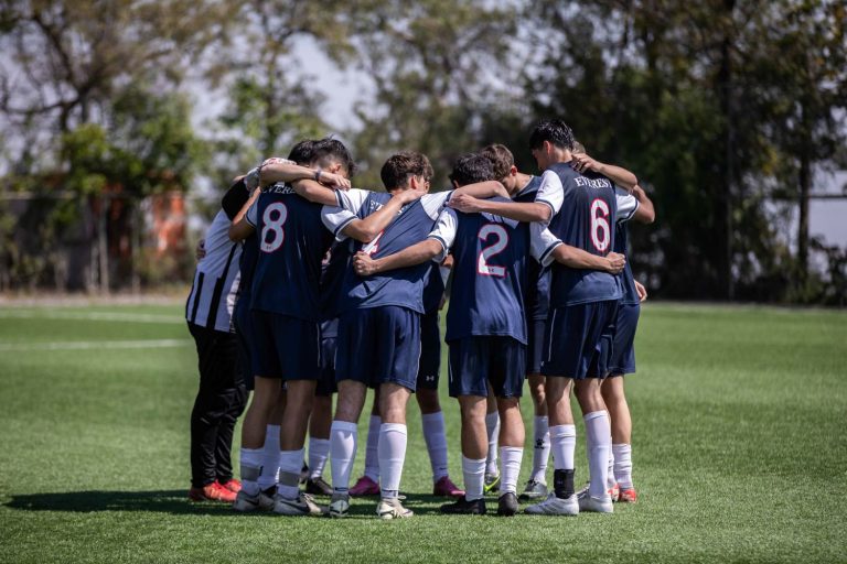 Everest se ilusiona con quedar en la historia de la Copa Soprole UC