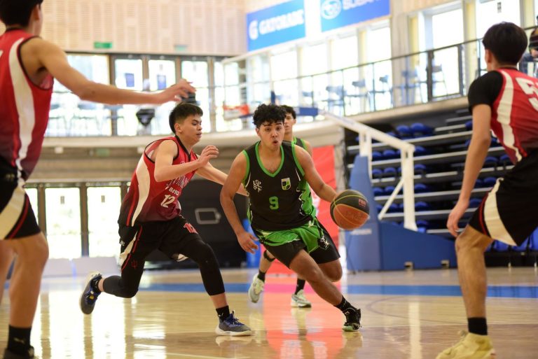 Comienzan los playoffs por la corona del Básquetbol Soprole UC