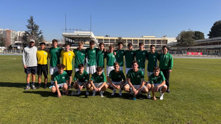 Fútbol Soprole UC: Verbo Divino empató a tiempo y avanzó a semis tras un clásico intenso