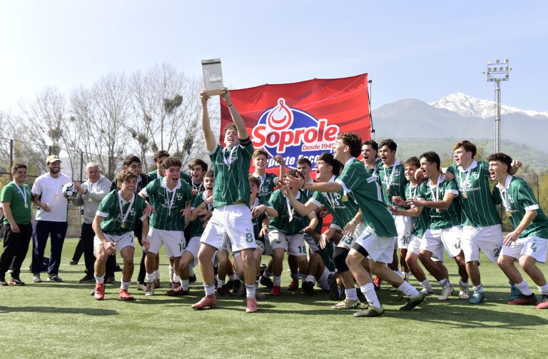 Penales, revancha y despedida: el día perfecto del Verbo Divino campeón invicto