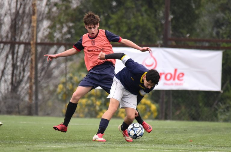 Hay varios semifinalistas en el Fútbol Soprole UC