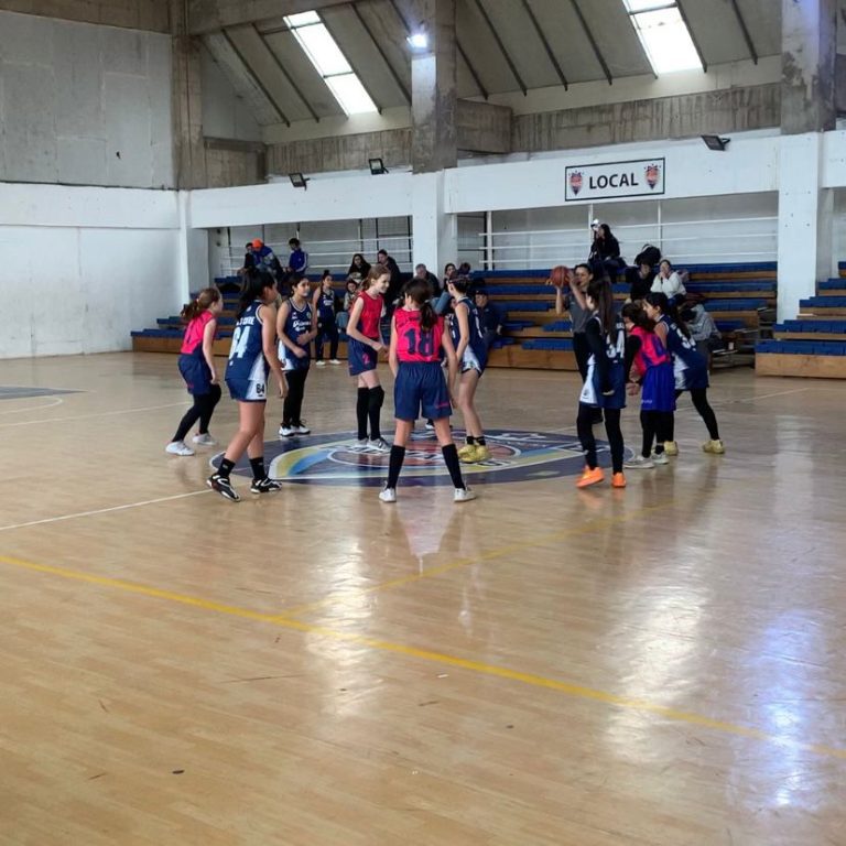 Palmarés Oriente vibró con cuatro partidos del Básquetbol Soprole UC