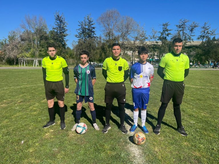 Fútbol Soprole UC: Emocionantes partidos entre Instituto La Salle y La Cruz