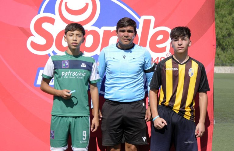 Fotos: final Fútbol Soprole UC Proyección A 2do semestre