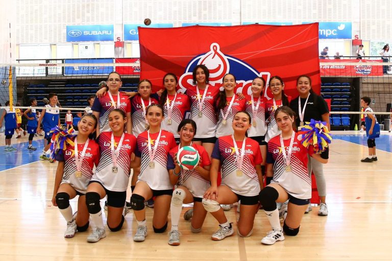 De La Salle ganó su primer título del Vóleibol Soprole UC con un equipo forjado de resiliencia