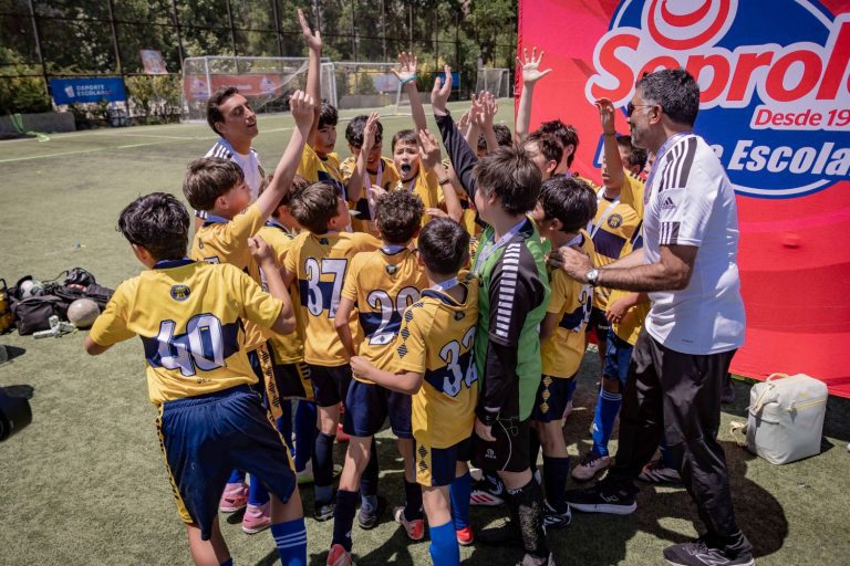 Definidos los campeones en el Fútbol Mini y Damas Soprole UC