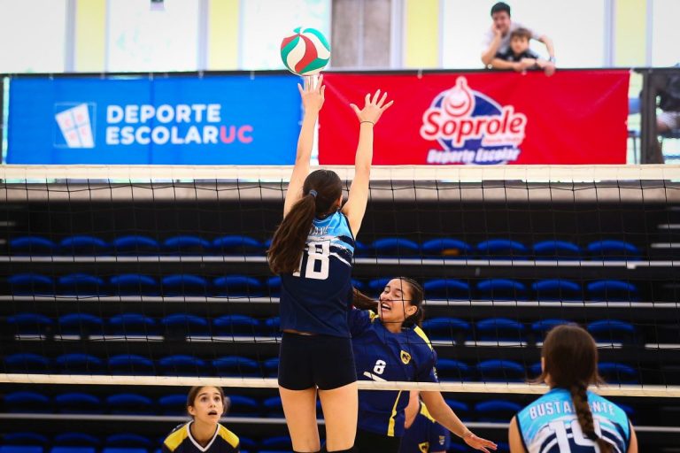 Fotos finales Vóleibol Soprole UC Mini e Infantil 2025