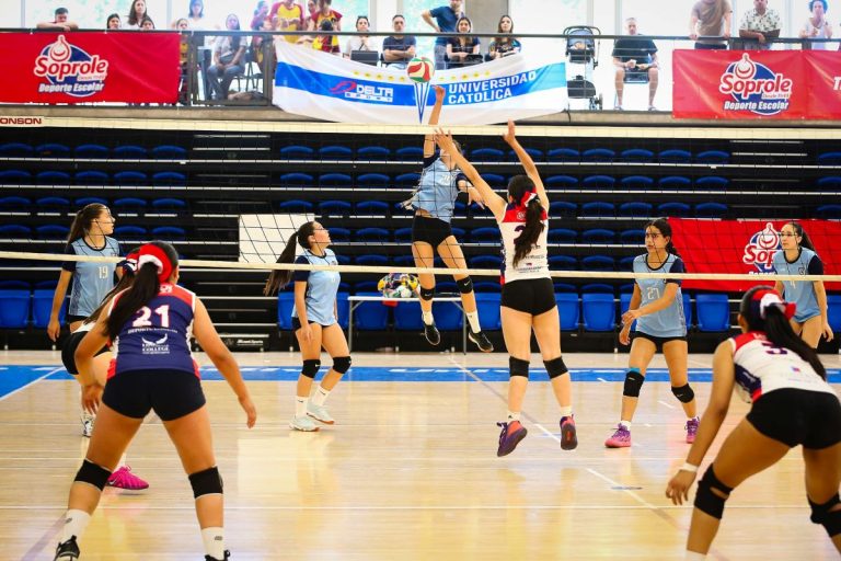 Los colegios medallistas del Vóleibol Soprole UC
