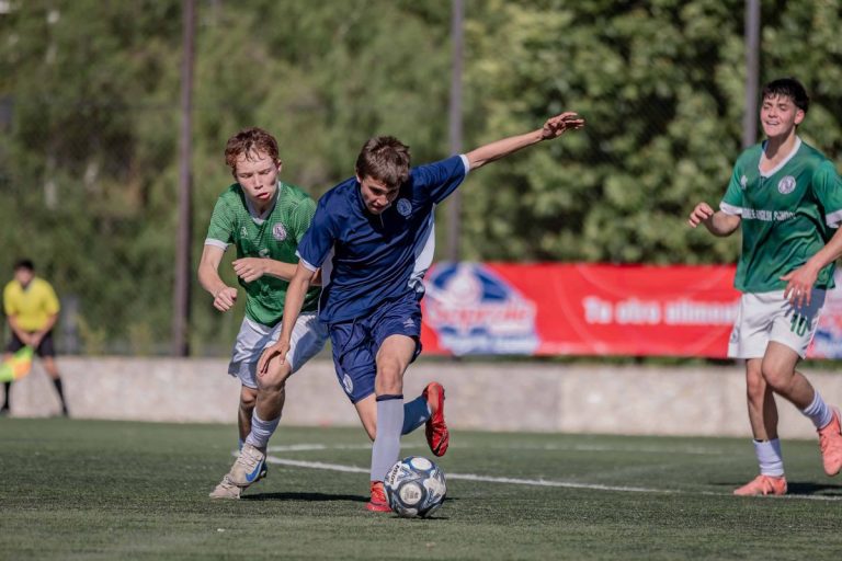 Acá estás las fotos de la final entre The Grange y Andrée en el Fútbol Soprole UC