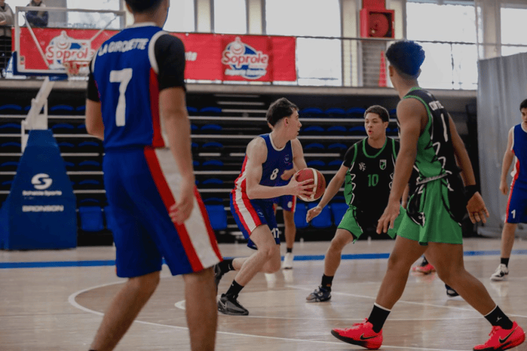 Tenemos nuevos candidatos en los playoffs después de la fecha recuperativa del Básquetbol Soprole UC