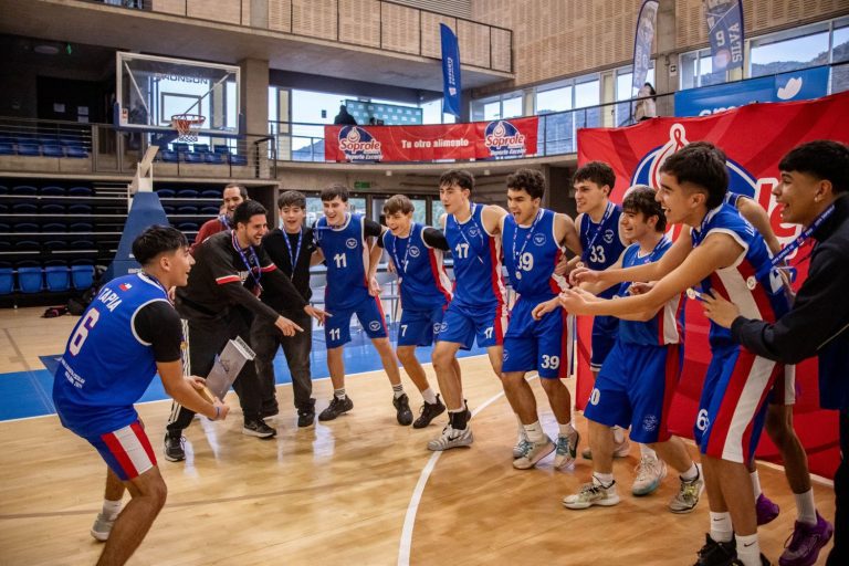 Oro, plata y un ascendido en las finales del básquetbol Soprole UC