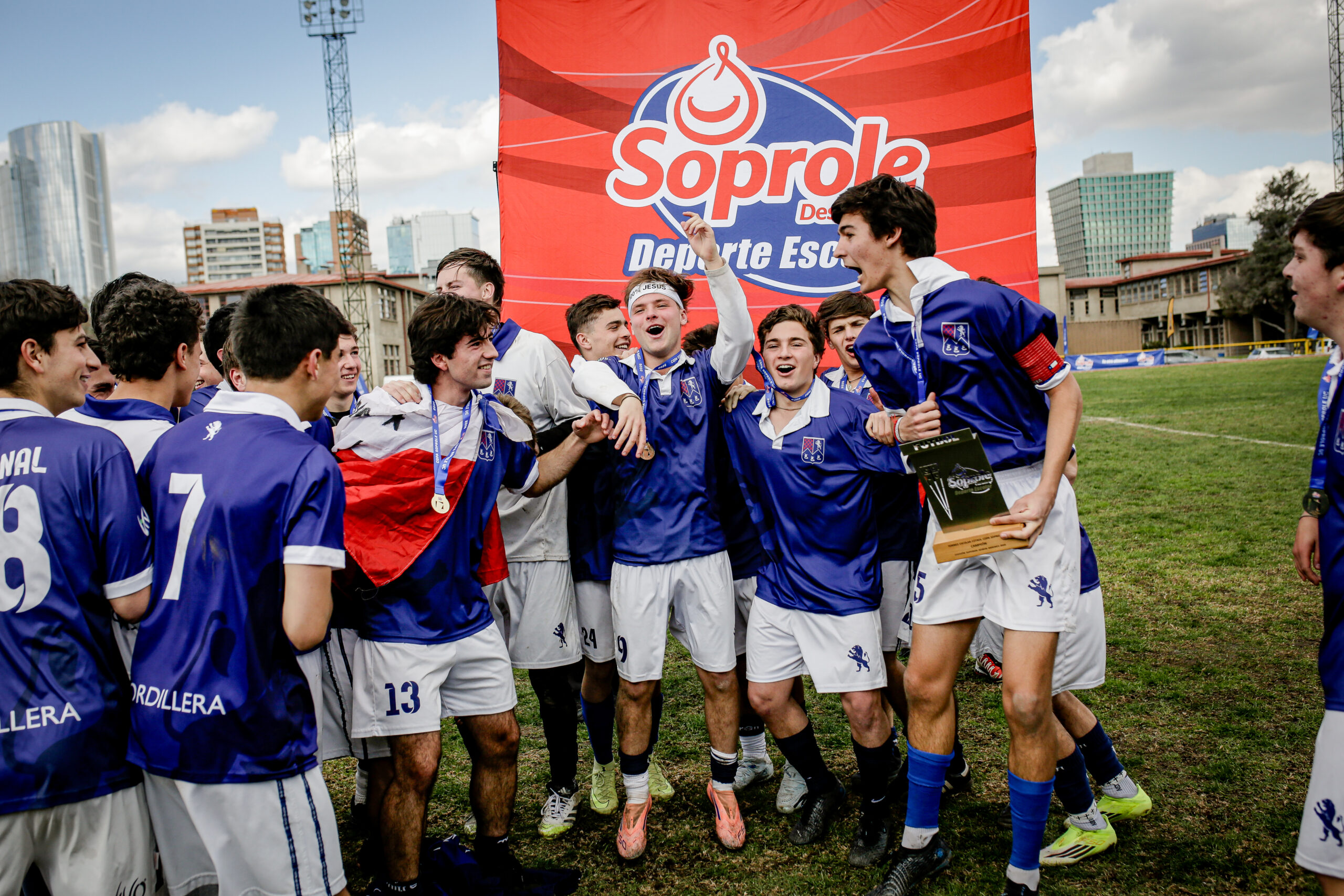 Galería de Fotos Cordillera vs Verbo Divino: Final Fútbol Soprole UC Superior 2026