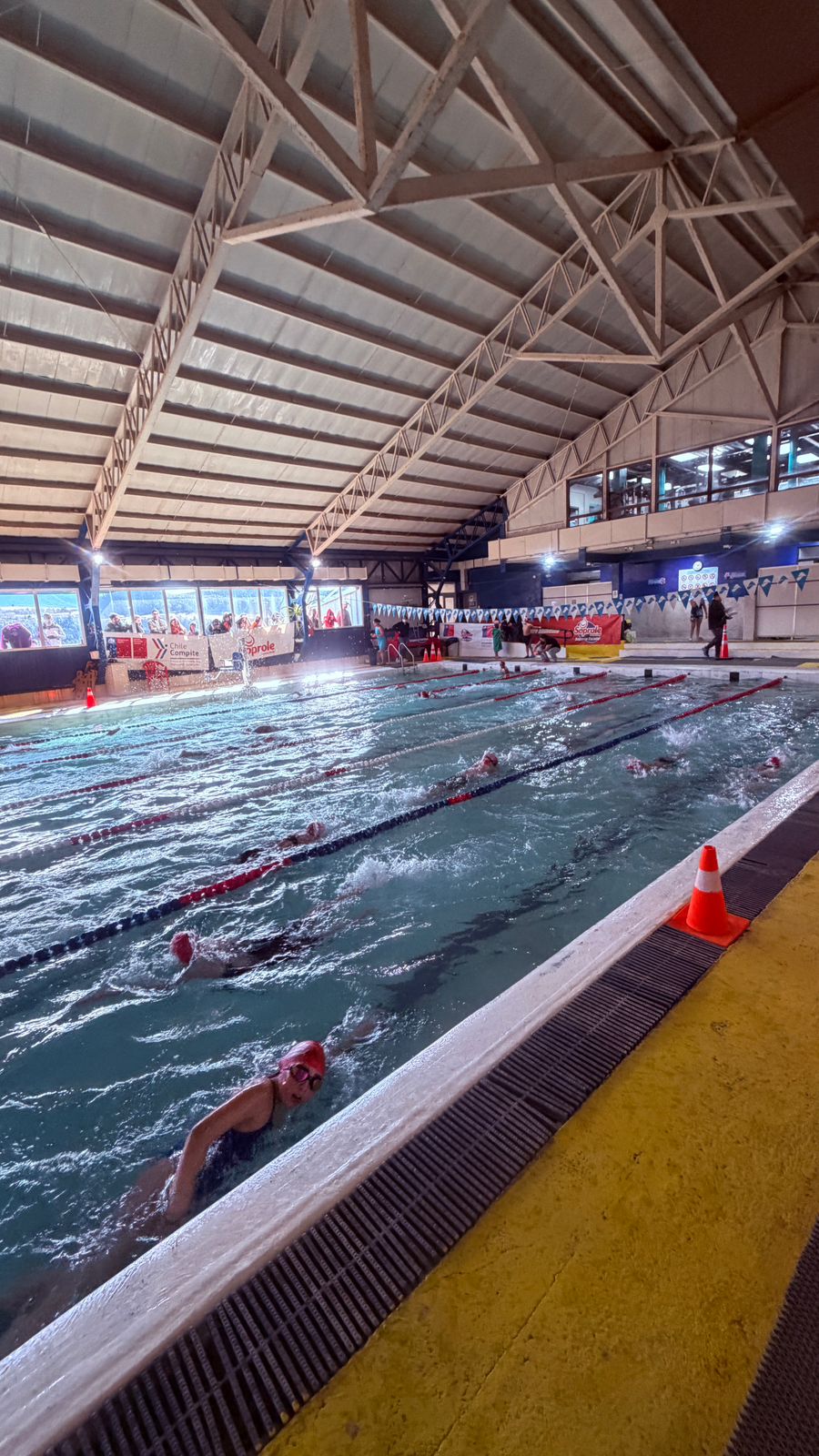 Con gran presencia se desarrolló la novena fecha de la Natación Soprole en Coyhaique