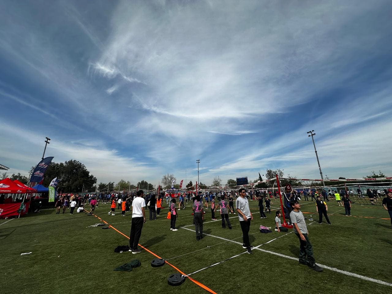 Más de 600 deportistas dieron vida a la nueva fecha del Vóleibol Masivo Soprole en Estación Central